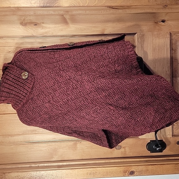Snuggly Burgundy Sweater Cape with Coconut Buttons - Picture 2 of 10